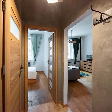 Park Promenada Wooden Apartment Warsaw