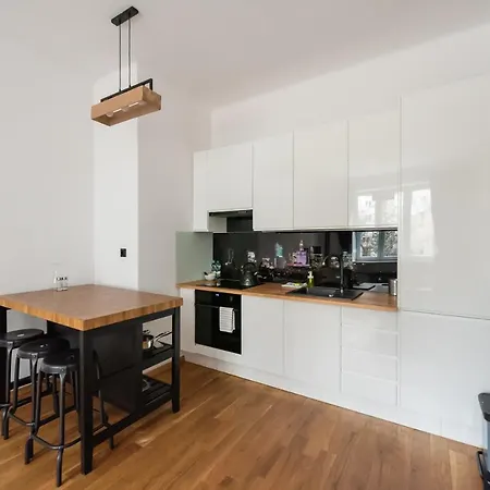 Park Promenada Wooden Apartment